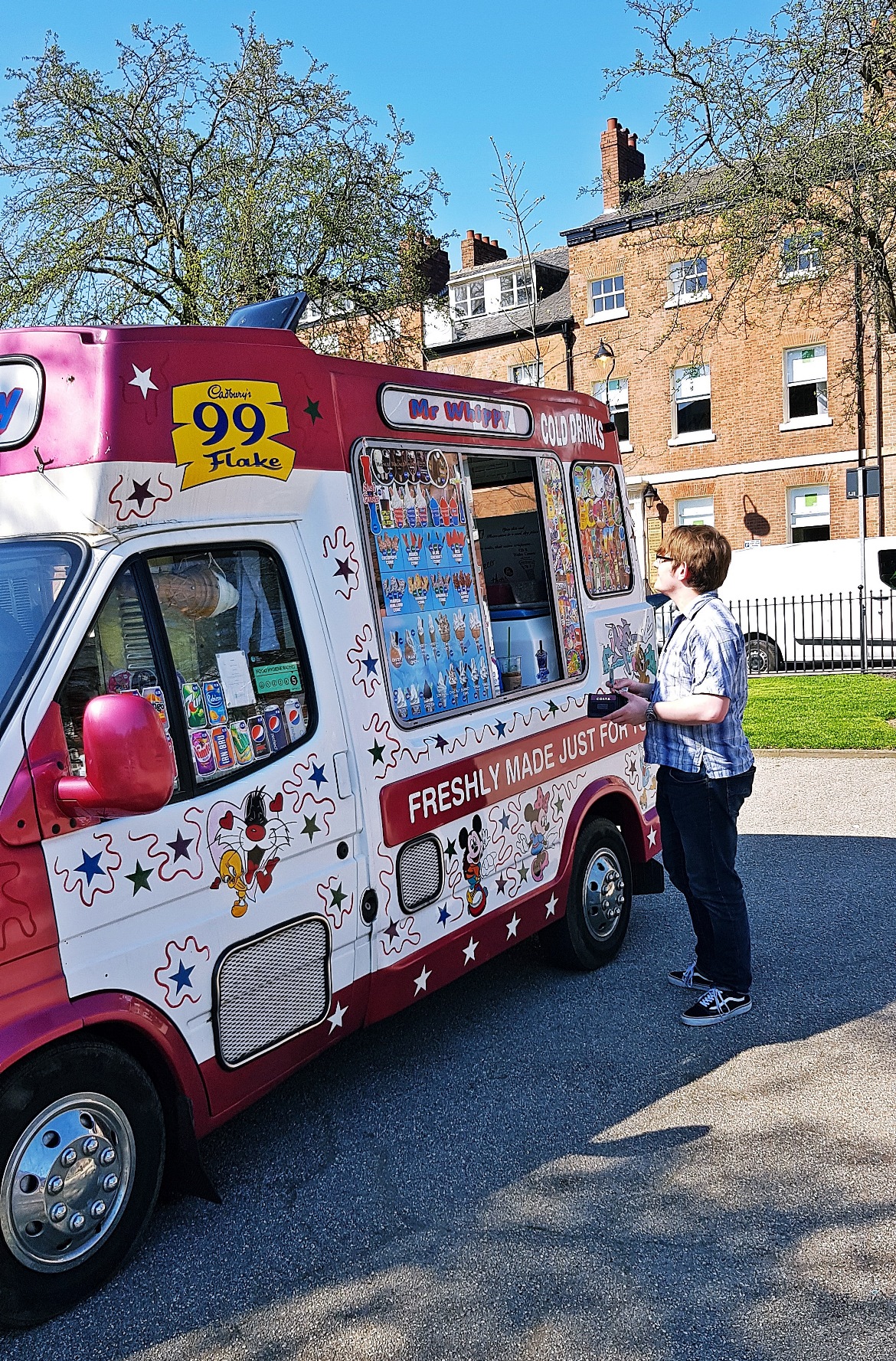 Ice cream in Park Square - Cheering Yourself up in Leeds by BeckyBecky Blogs