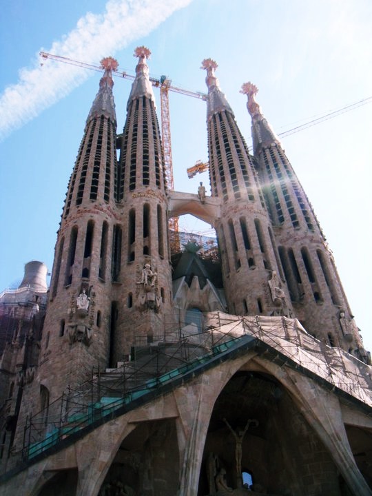 Sagrada Familia - Reminiscing about Barcelona by BeckyBecky Blogs