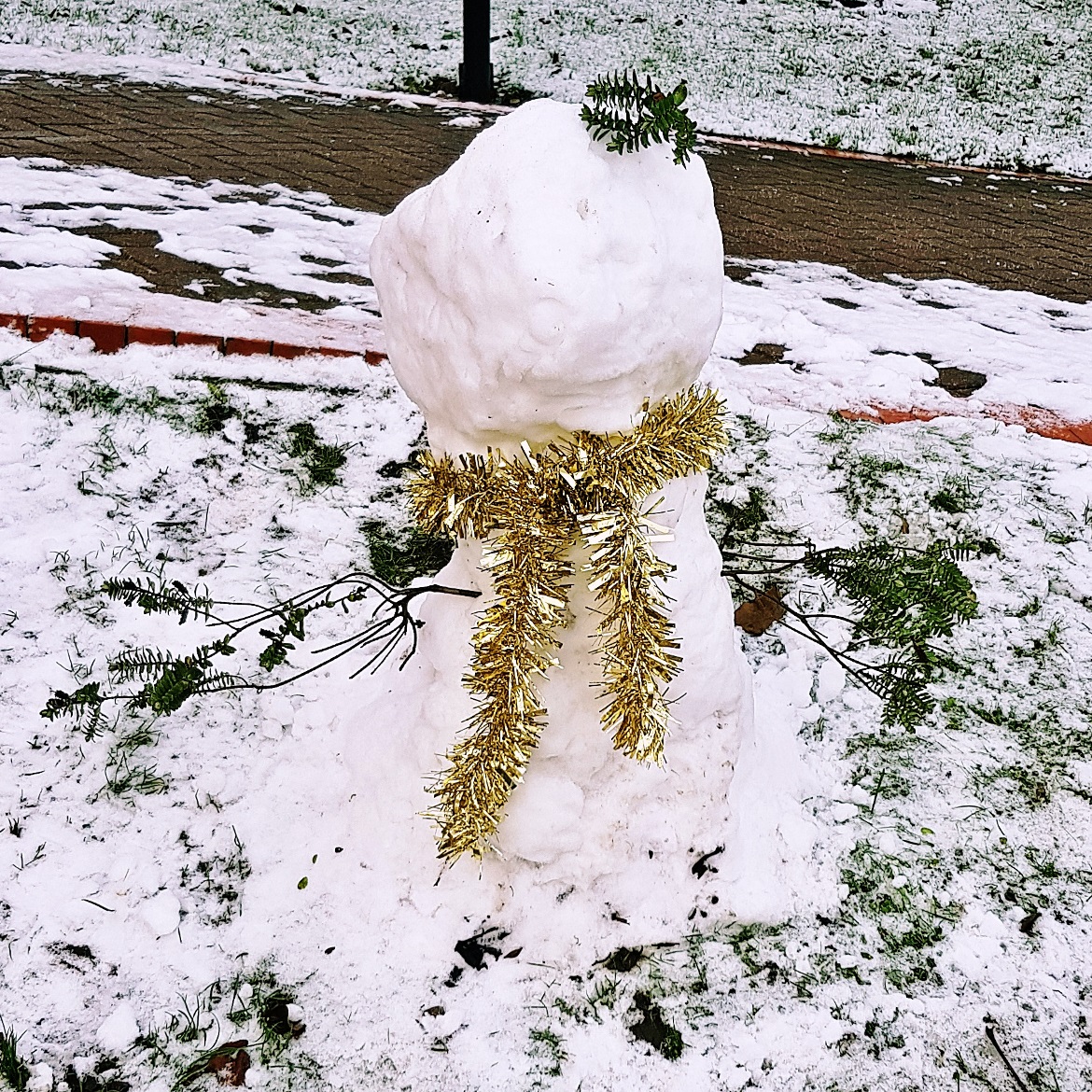 Snowman outside work - December Monthly Recap by BeckyBecky Blogs