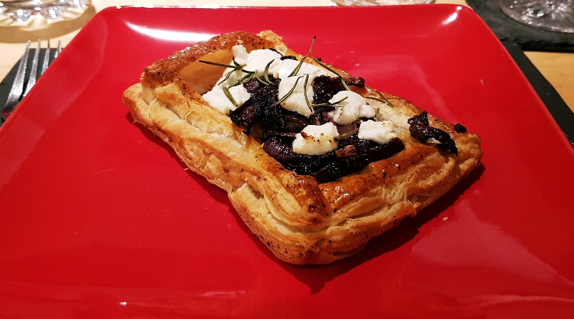 Parma ham and goats cheese tartlet - December Monthly Recap by BeckyBecky Blogs