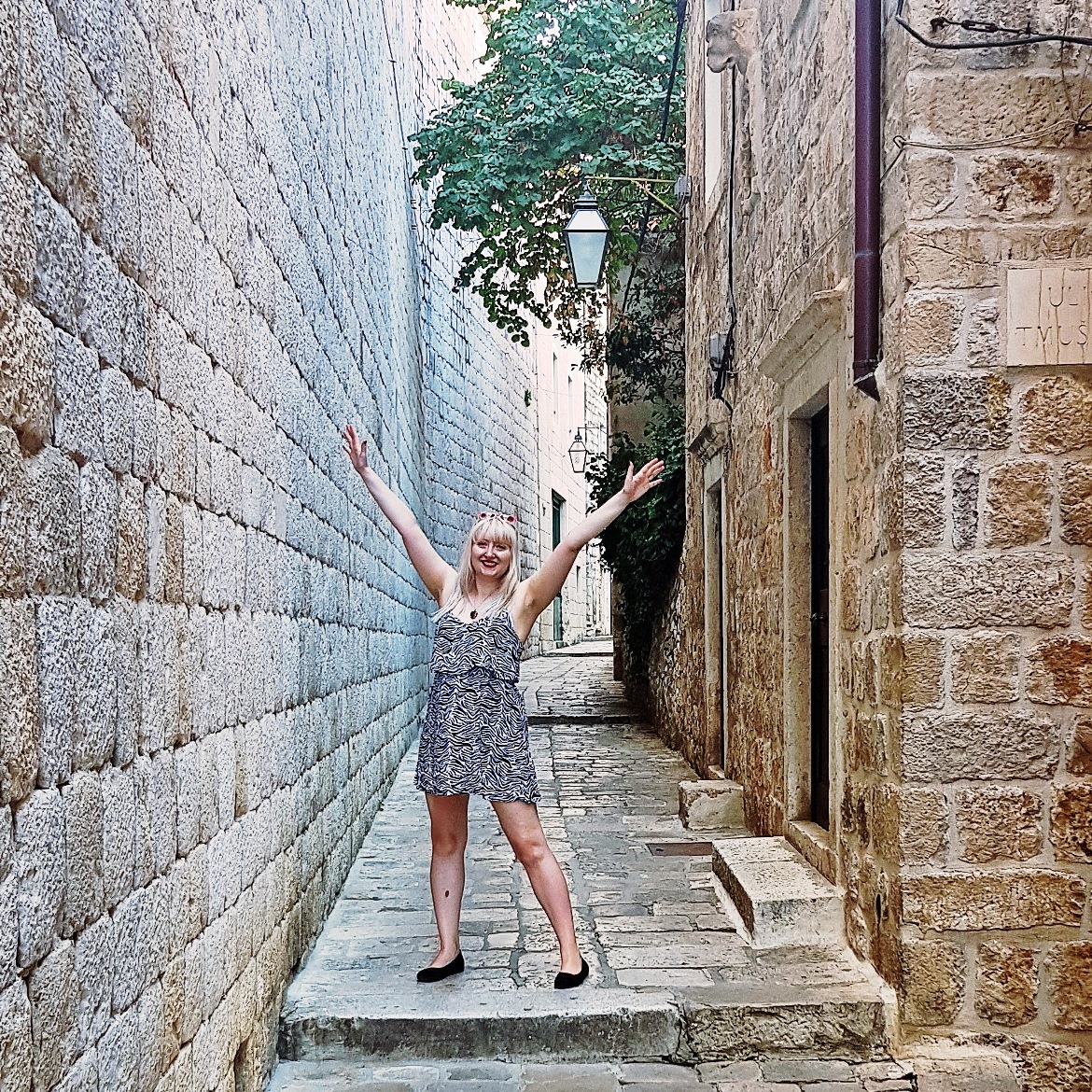 Dubrovnik alley ways - Croatia in Photographs by BeckyBecky Blogs
