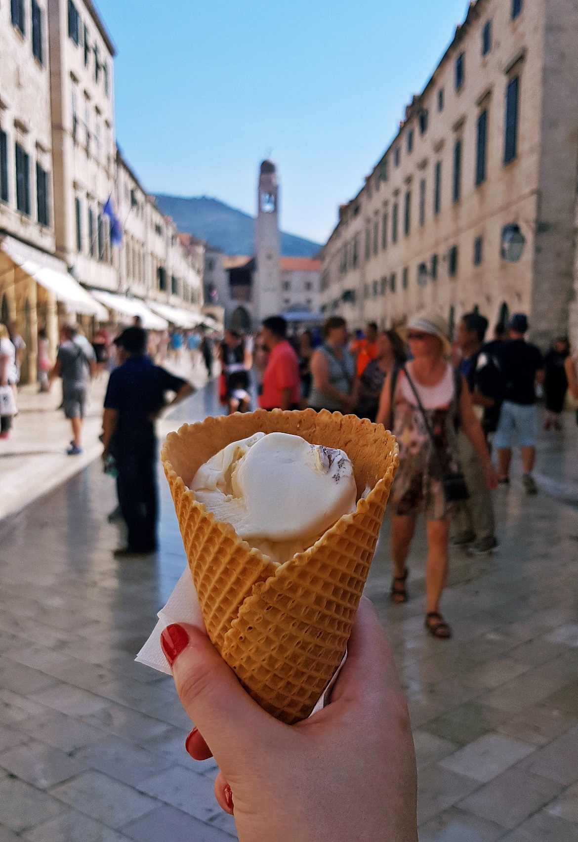 La Dolce Vita ice cream on the Stradun - Sightseeing in Dubrovnik, Croatia - Top Travel Tips by BeckyBecky Blogs
