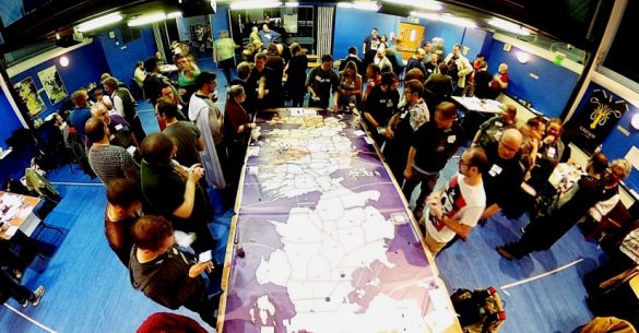 Above shot of the map at the first Everybody Dies, surrounded by players