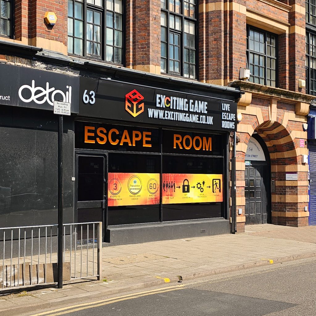 Exterior of Exciting Game, with a big sign saying Escape Room