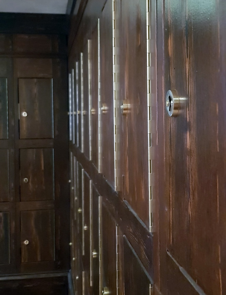 Rows of lockers - Follow in my Footsteps by Kanyu Escape, Leeds escape room review by BeckyBecky Blogs