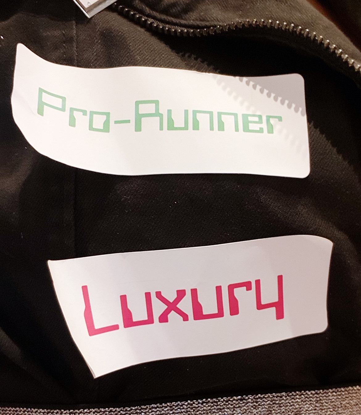 Pro-Runner and Luxury - Mirrorshades megagame after action report by BeckyBecky Blogs