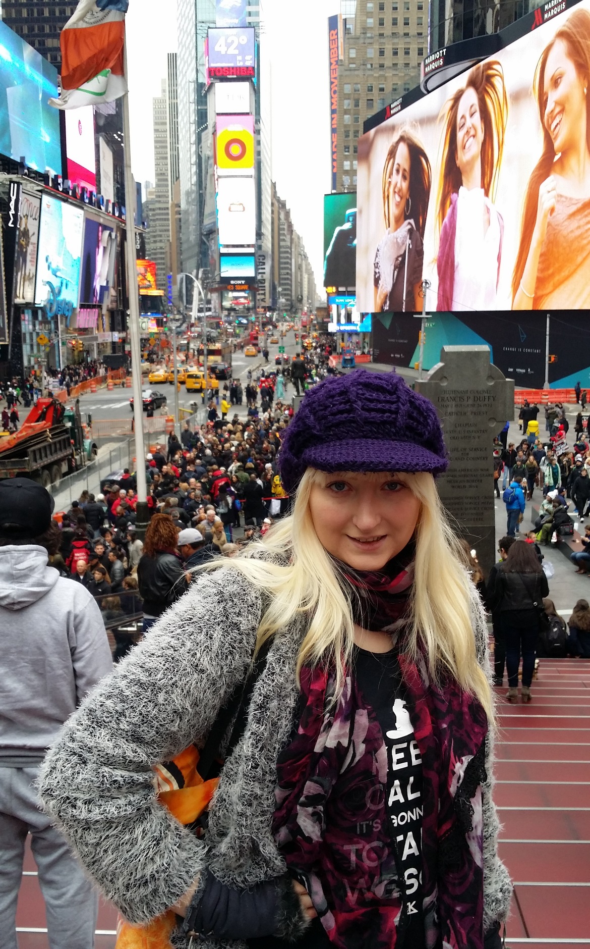 In Times Square - New York New York, travel blog by BeckyBecky Blogs