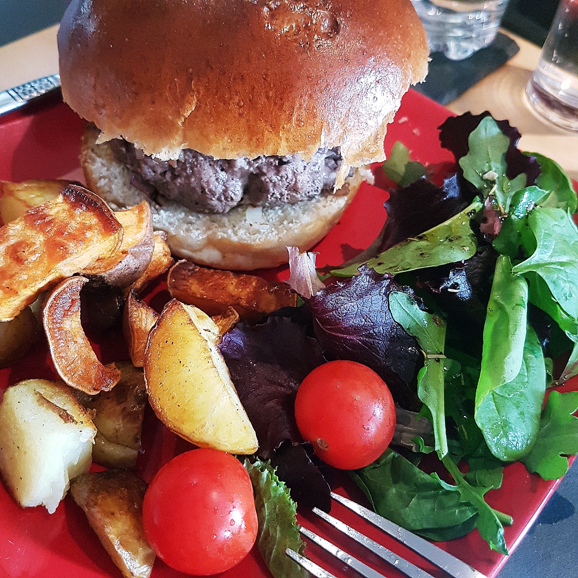 Homemade gourmet burgers by Tim - August 2017 Recap by BeckyBecky Blogs