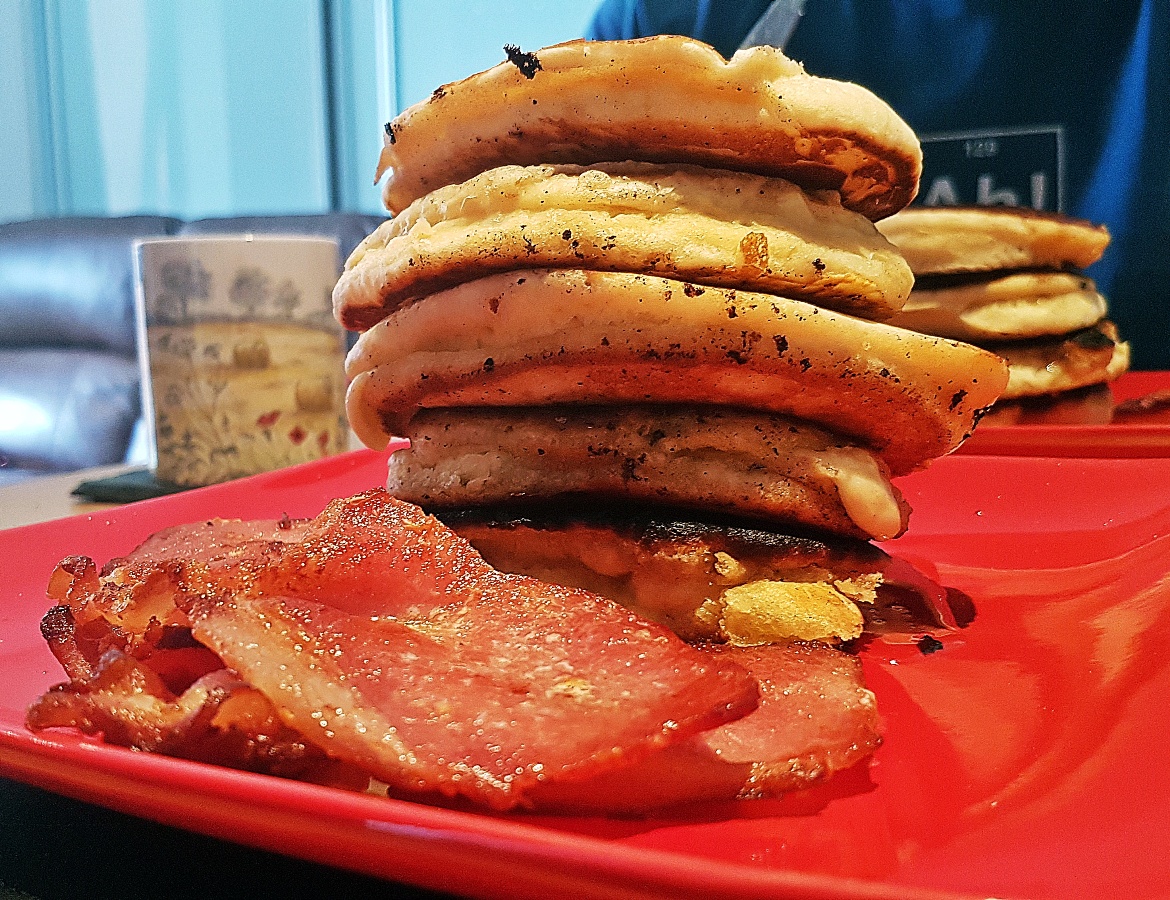 American pancakes with bacon and golden syrup - August 2017 Recap by BeckyBecky Blogs