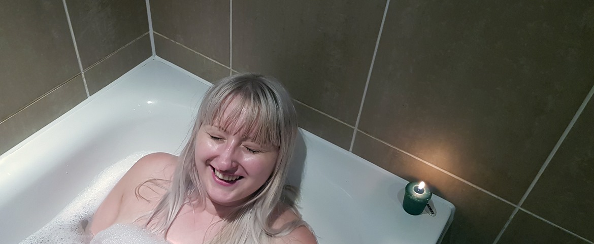 Posing - My "Perfect" Night In with Sanctuary Bathrooms by BeckyBecky Blogs