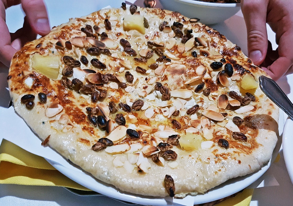 Naan bread at Kashmiri near Ilkley - September Monthly Recap by BeckyBecky Blogs