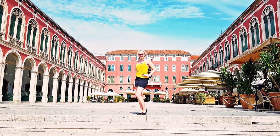 Republic Square in Split - Croatia in Photographs by BeckyBecky Blogs