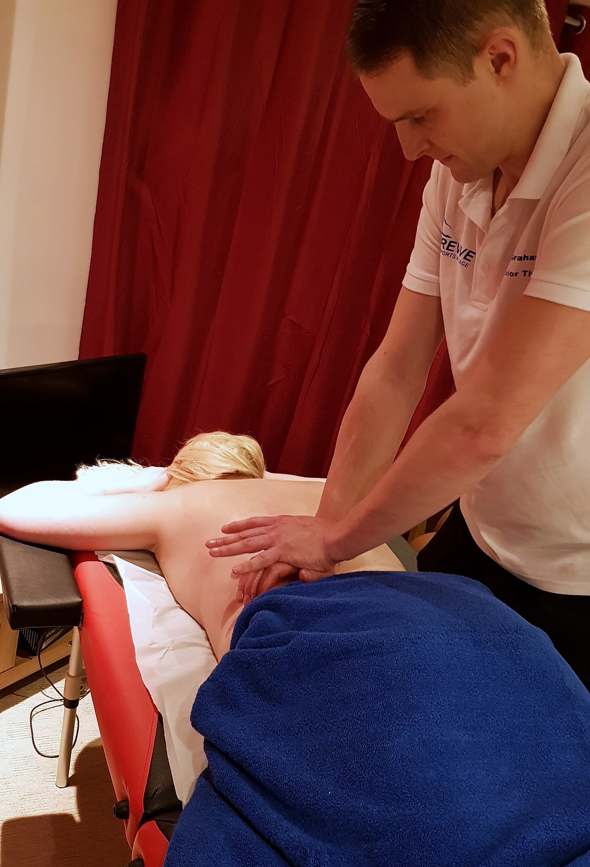 Lower back massage - Deep Tissue Massage with Revive Sports Massage in Leeds by BeckyBecky Blogs